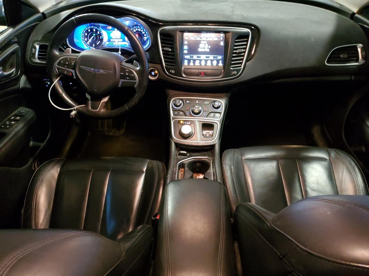 2016 CHRYSLER 200