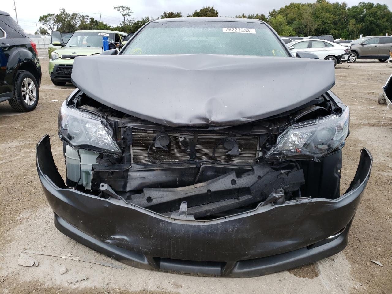 2014 TOYOTA CAMRY