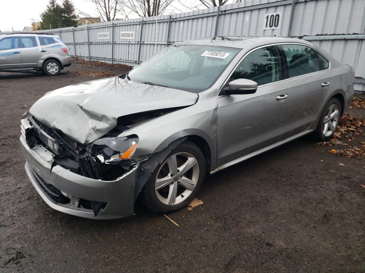 2014 VOLKSWAGEN Passat