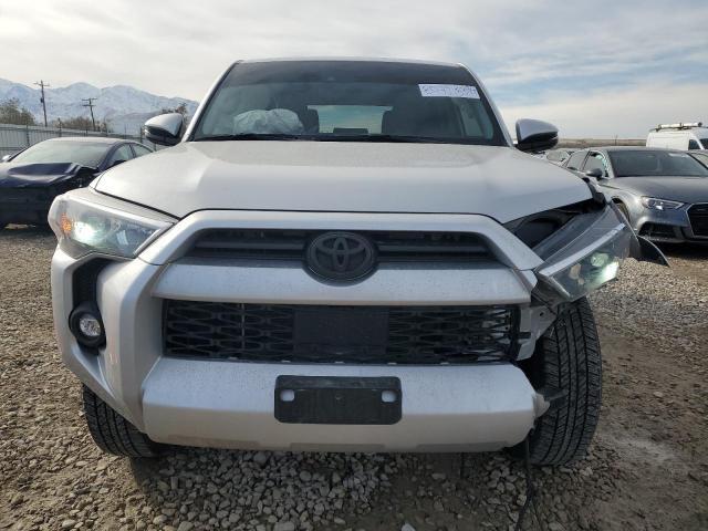 Toyota 4-Runner 2024 SR5 Prem