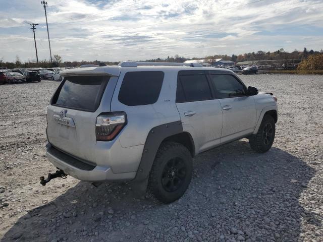 Toyota 4-Runner 2016 Base Grade