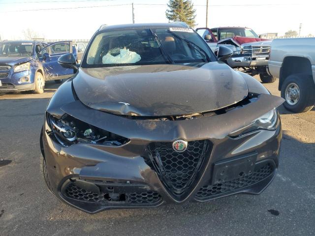 Alfa Romeo Stelvio 2018 STELVIO Q4