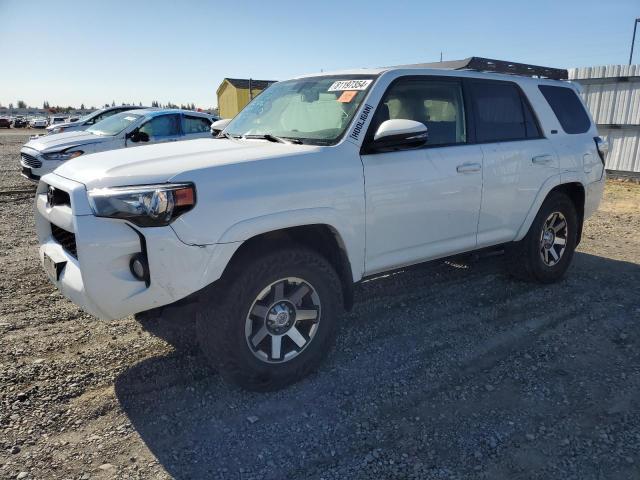 Toyota 4-Runner 2018 Base Grade