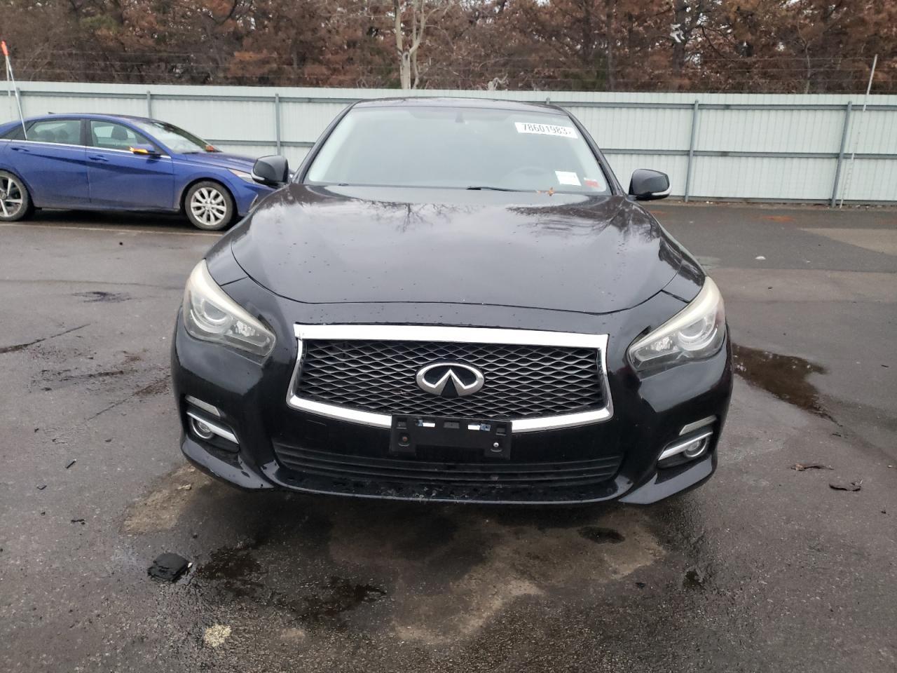 2015 INFINITI Q50