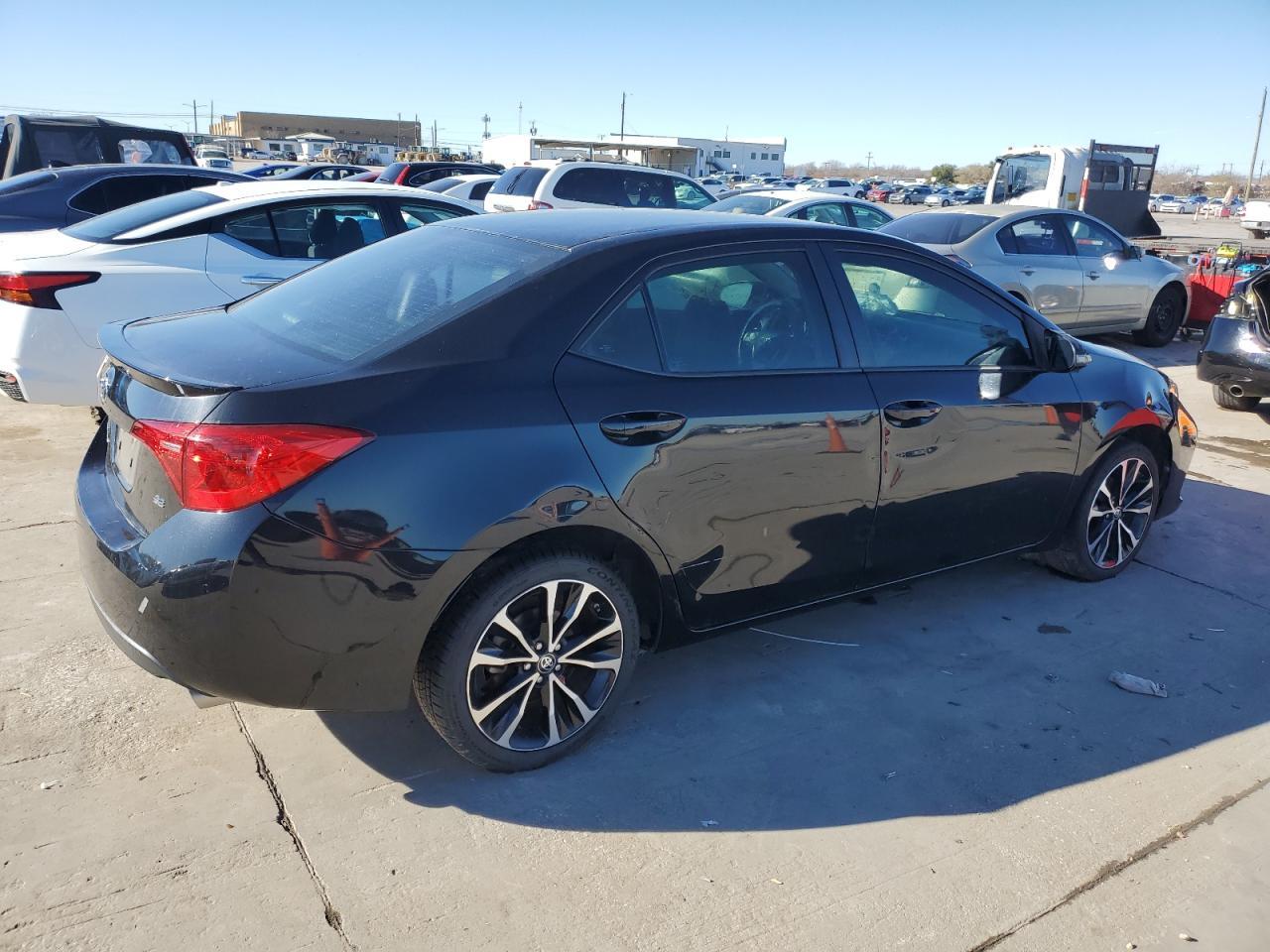 2018 TOYOTA COROLLA