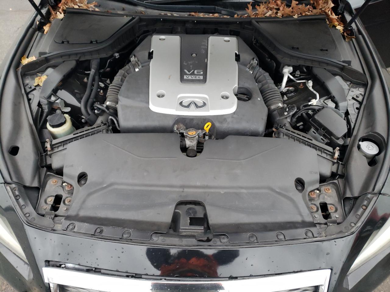2015 INFINITI Q50