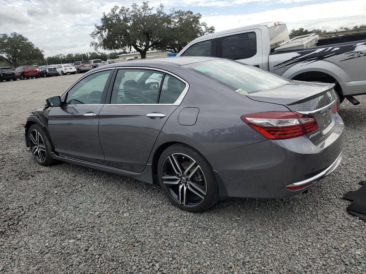2017 HONDA ACCORD