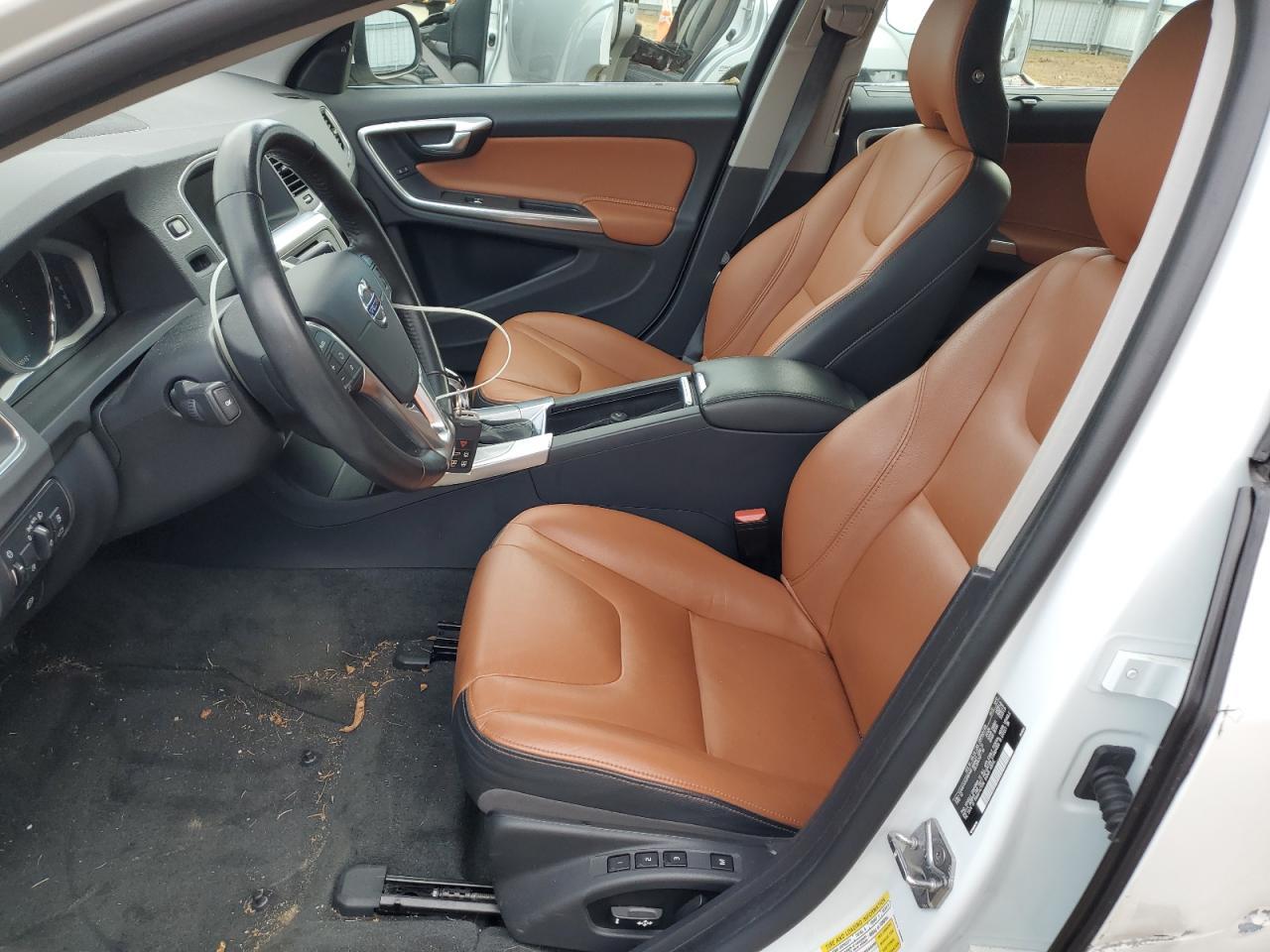 2018 VOLVO S60