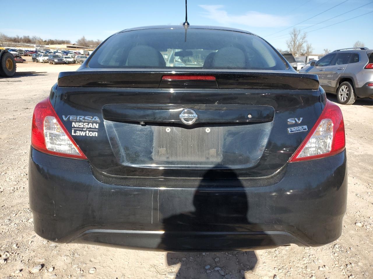 2017 NISSAN VERSA
