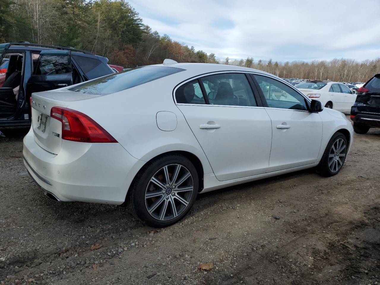 2018 VOLVO S60
