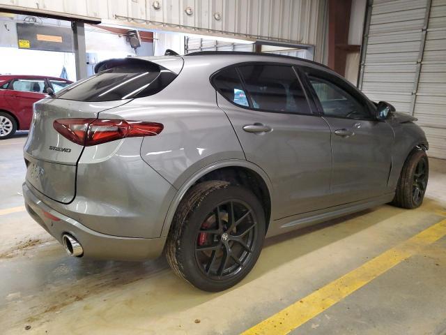Alfa Romeo Stelvio 2021 