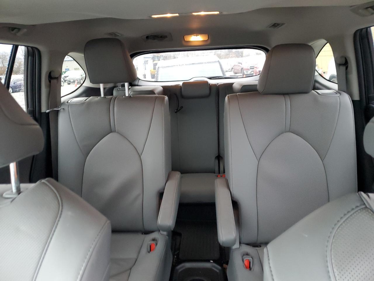 2020 TOYOTA HIGHLANDER
