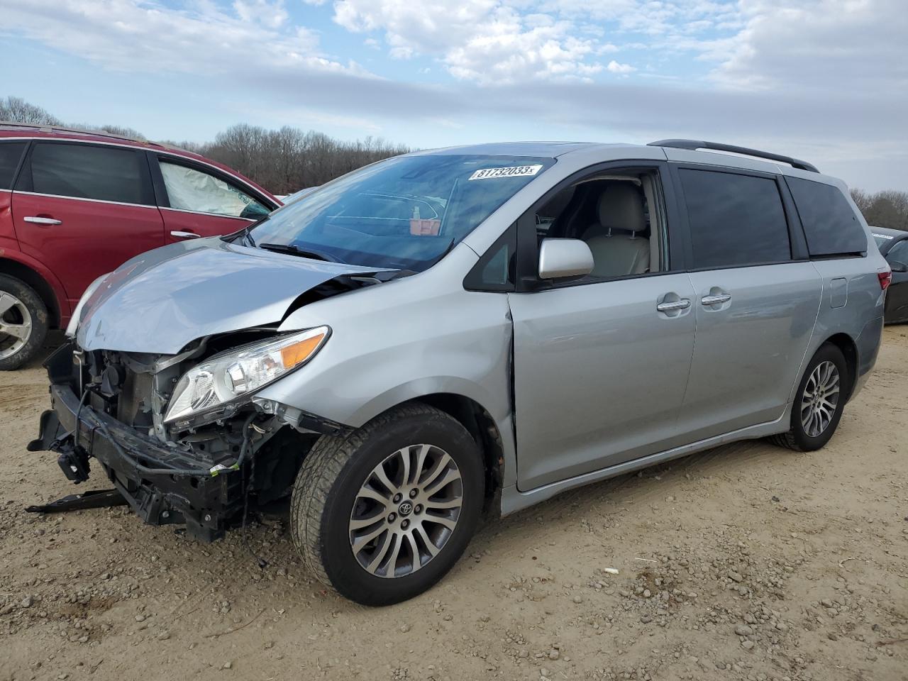 2019 TOYOTA SIENNA