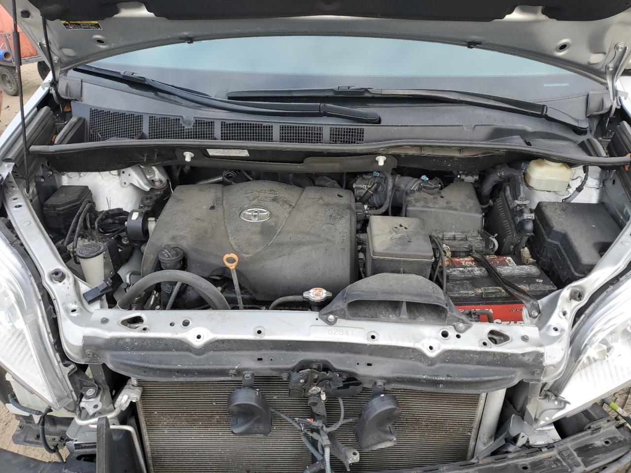 2019 TOYOTA SIENNA