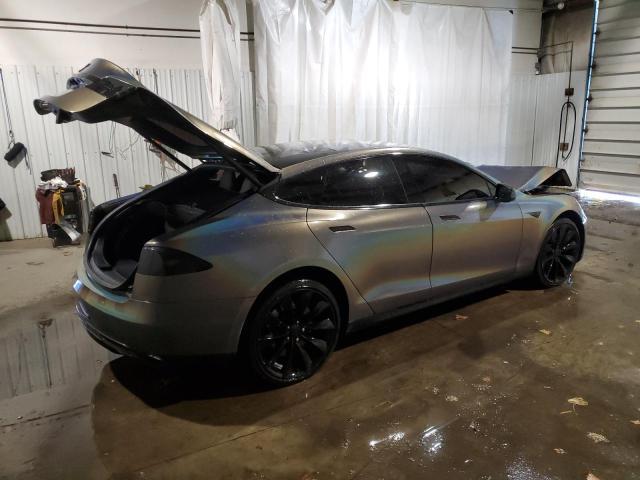 Tesla Model S 2015 