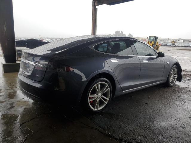 Tesla Model S 2015 