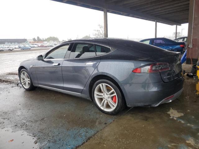Tesla Model S 2015 