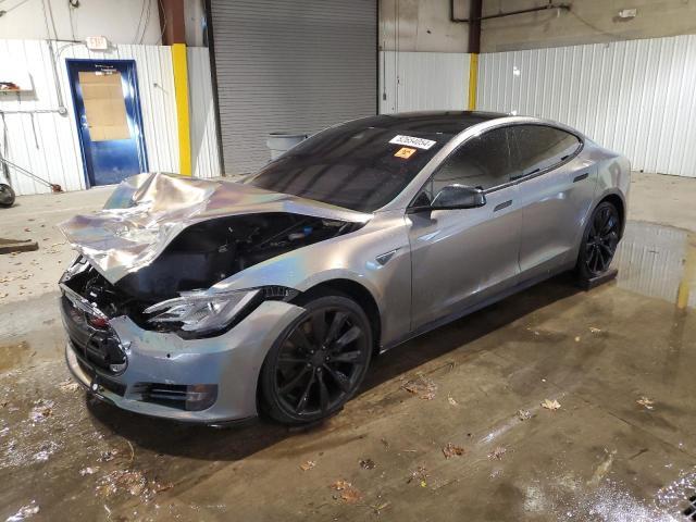Tesla Model S 2015 