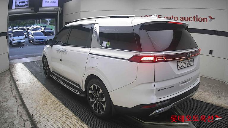 2021 KIA Carnival