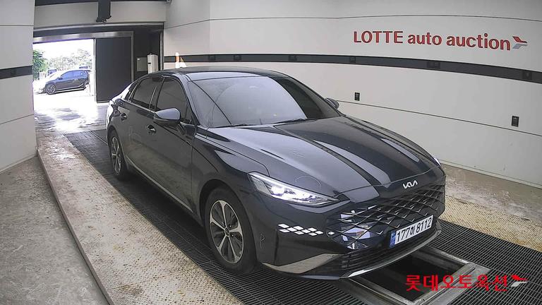 2024 KIA K8
