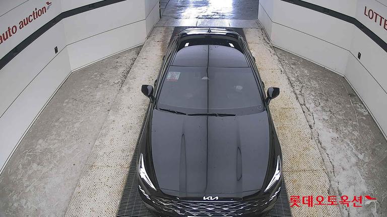 2022 KIA K8