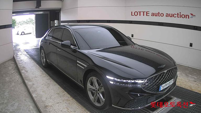 2022 GENESIS G90