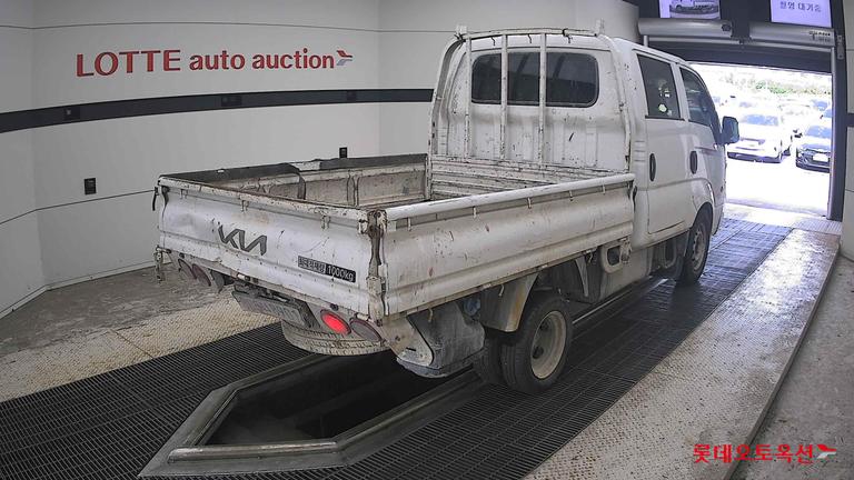2023 KIA