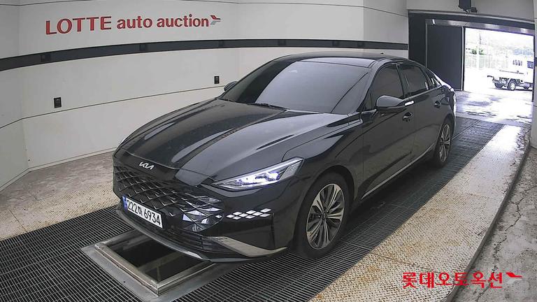 2024 KIA K8