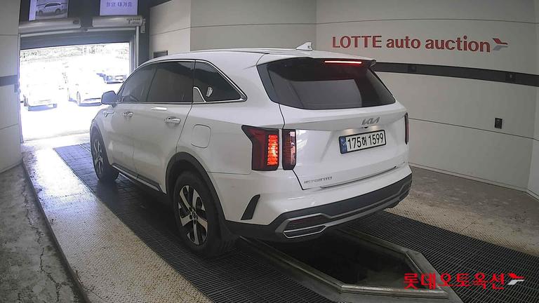 2023 KIA SORENTO
