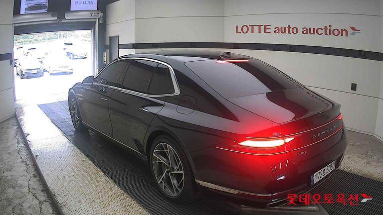 2022 GENESIS G90