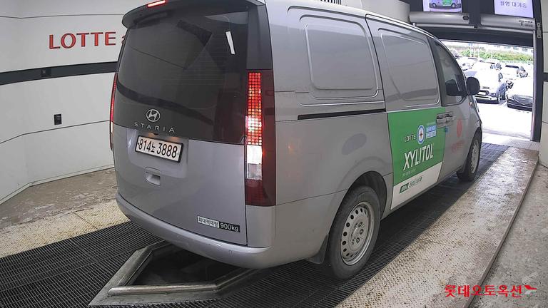 2024 HYUNDAI Staria