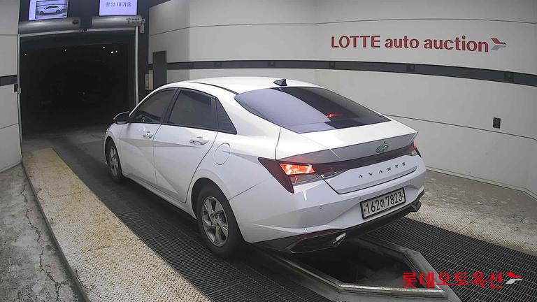 2021 HYUNDAI Avante