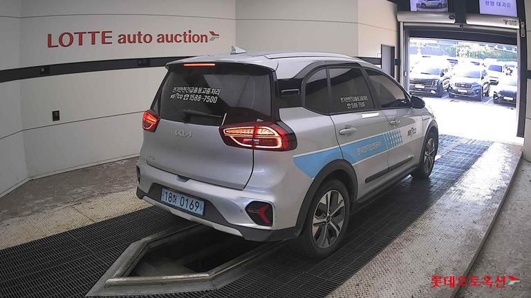 2023 KIA