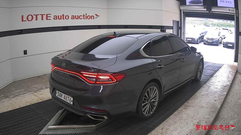 2018 HYUNDAI Grandeur