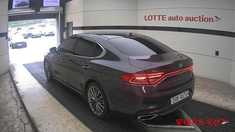 2018 HYUNDAI Grandeur