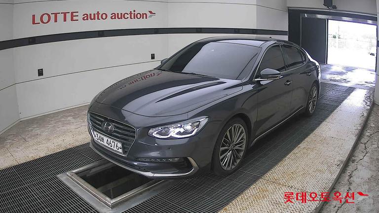2018 HYUNDAI Grandeur
