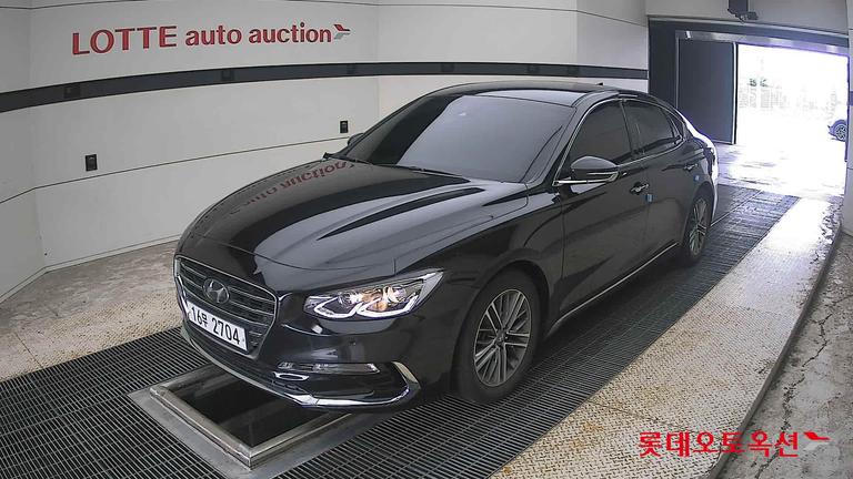 2018 HYUNDAI Grandeur