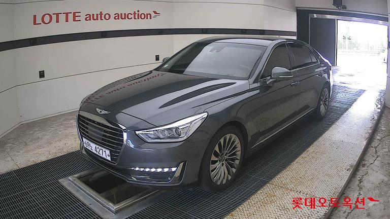 2017 GENESIS G90