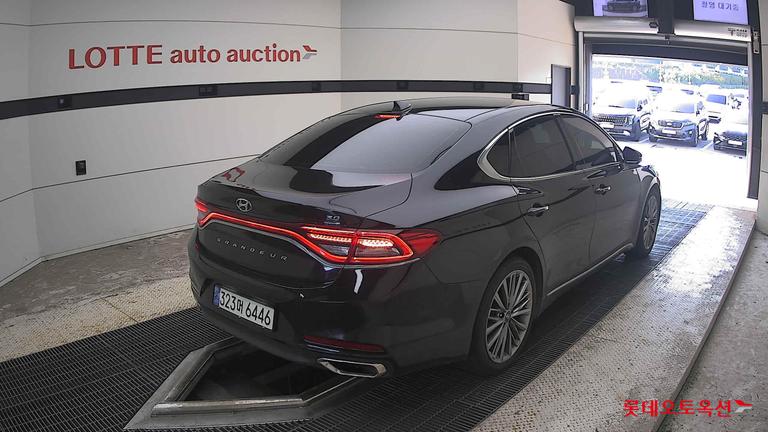 2018 HYUNDAI Grandeur