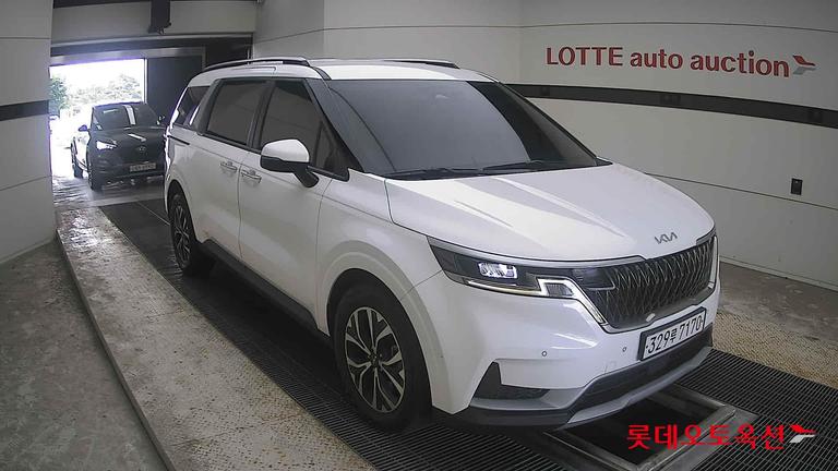 2023 KIA Carnival
