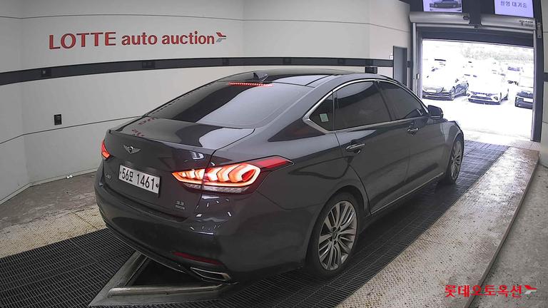 2018 GENESIS G80
