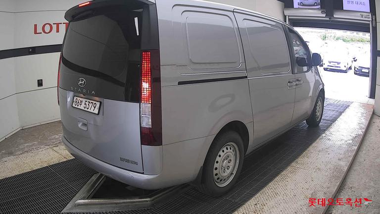 2022 HYUNDAI Staria