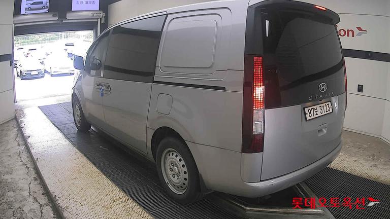2022 HYUNDAI Staria