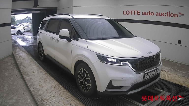 2023 KIA Carnival