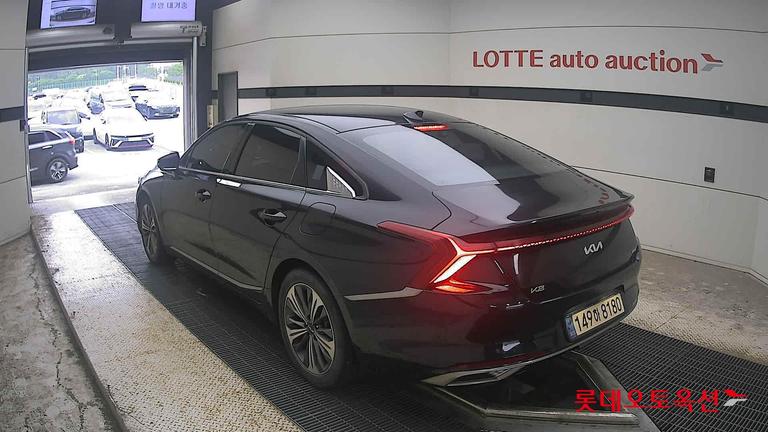 2023 KIA K8