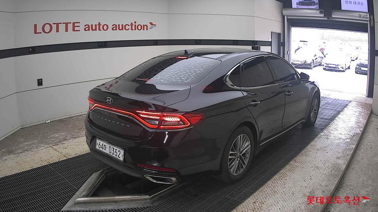 2019 HYUNDAI Grandeur