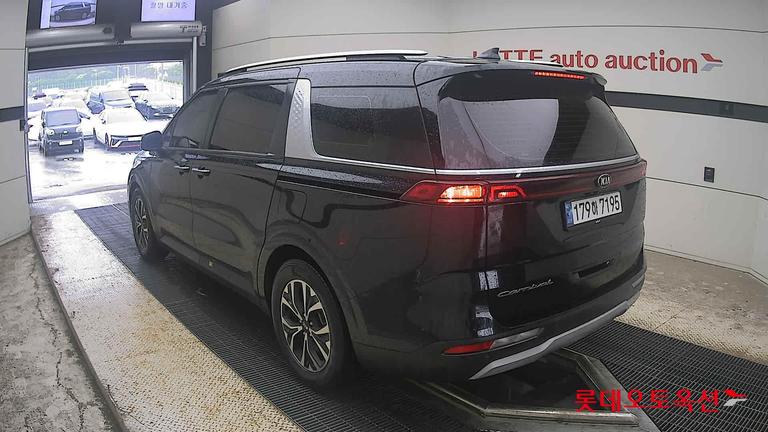 2021 KIA Carnival