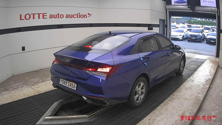 2021 HYUNDAI Avante