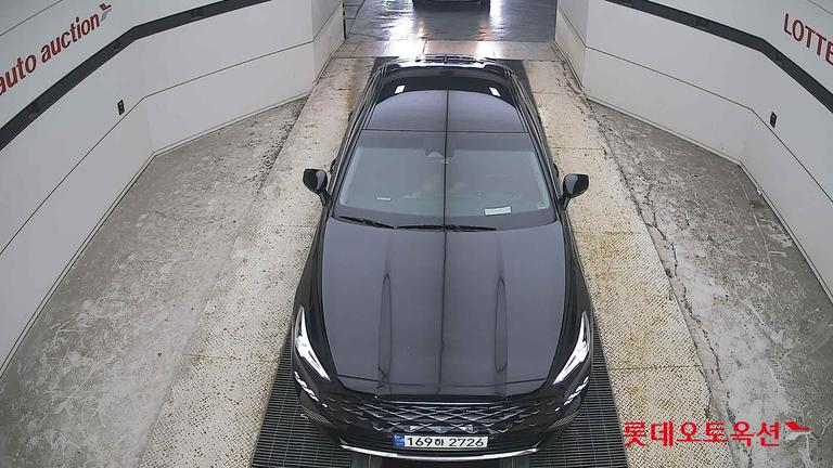 2022 KIA K8