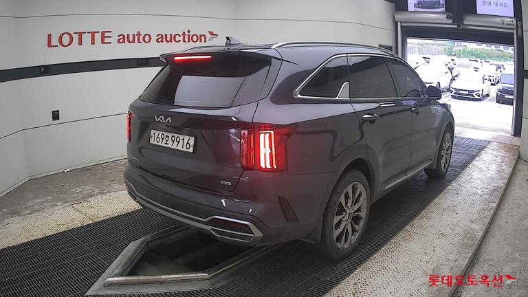 2023 KIA SORENTO